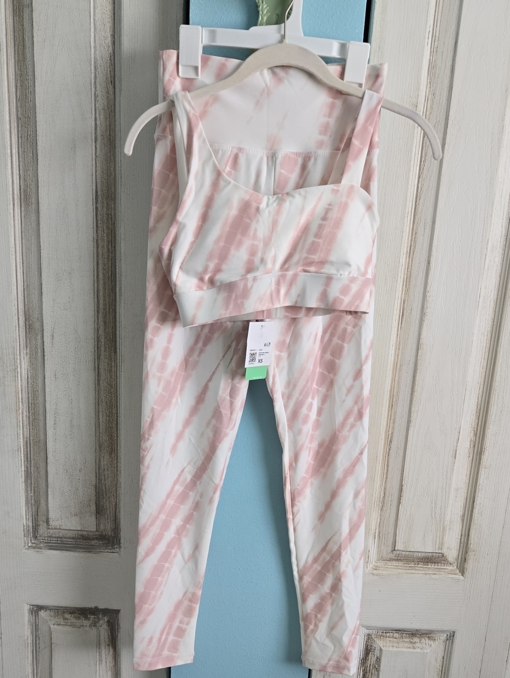 Forever 21 Pink & White Tie-Dye Leggings Set